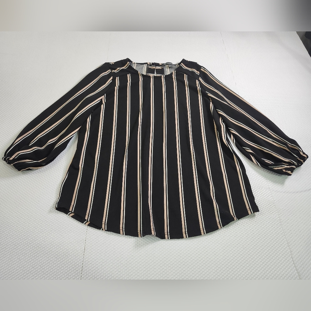 Adrianna Papell Crew Neck Knit Top feat stripes, 3/4 sleeves w elastic cuffs